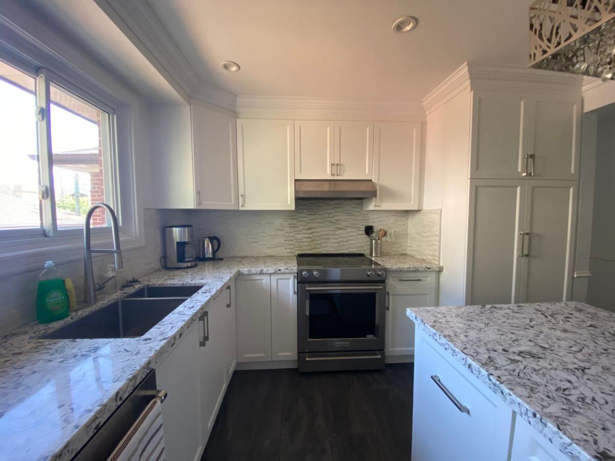 Yonge And Finch Subway !P Cozy & Quiet Private Bdr With Private Bathroom Торонто Экстерьер фото